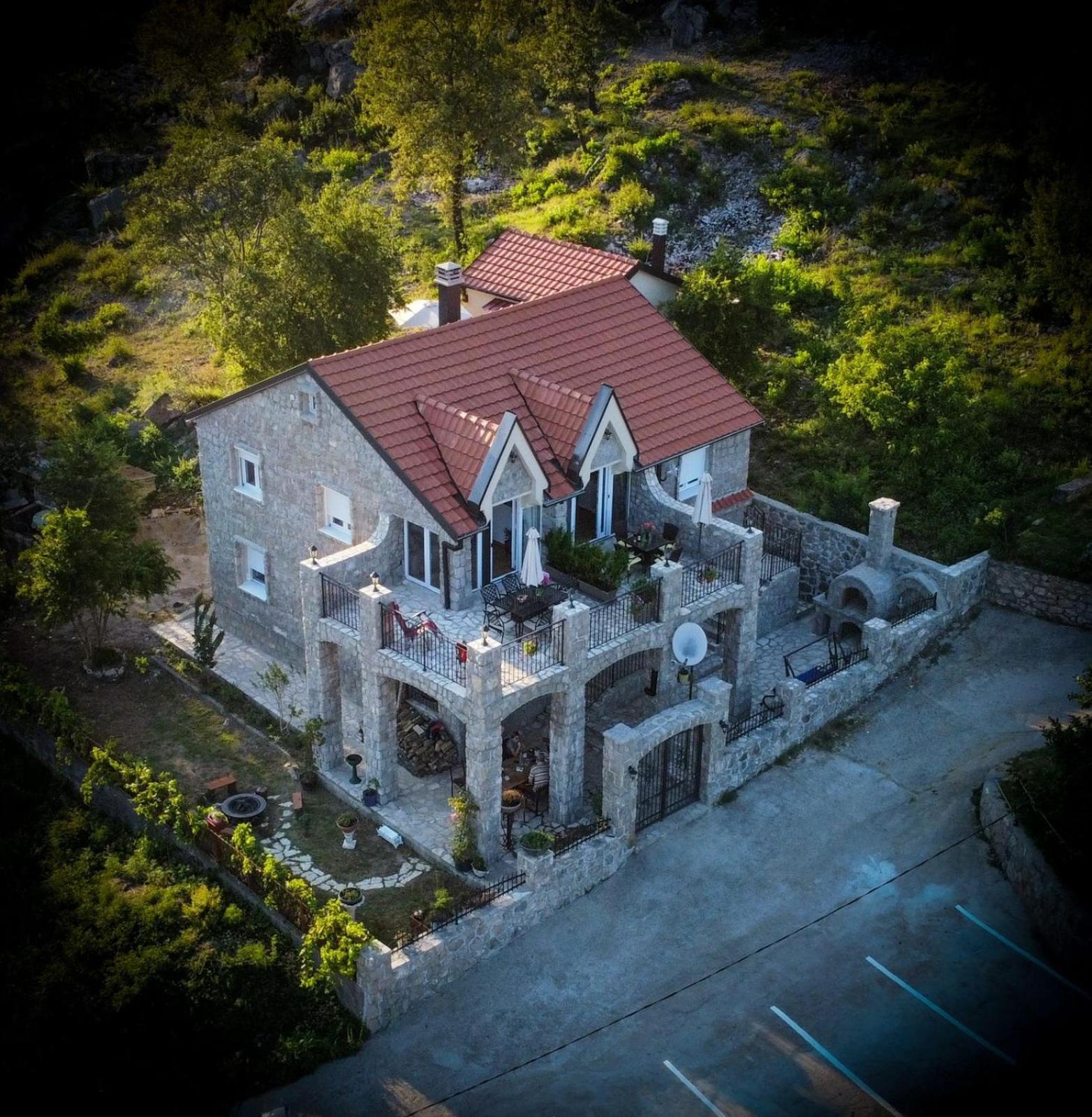 Villagio Virpazar Exterior photo