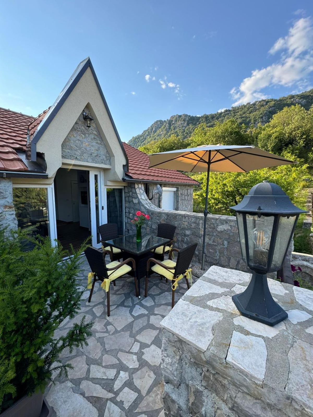 Villagio Virpazar Exterior photo