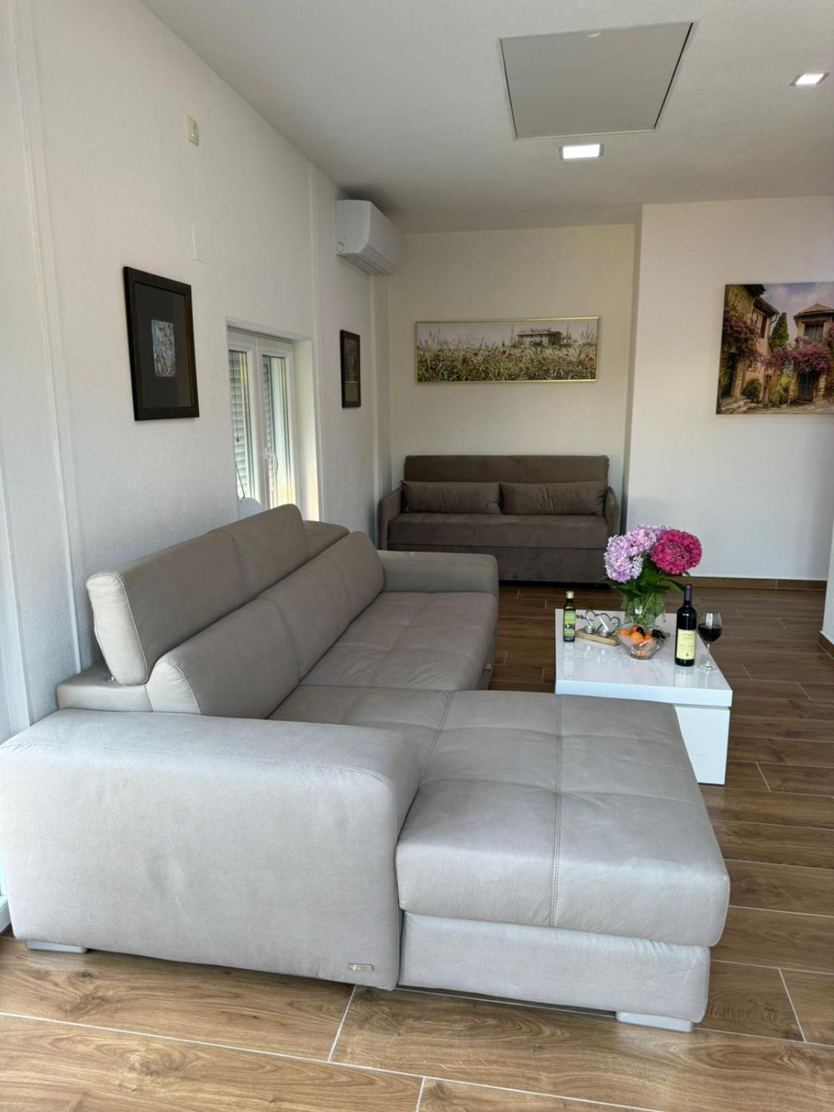 Villagio Virpazar Exterior photo