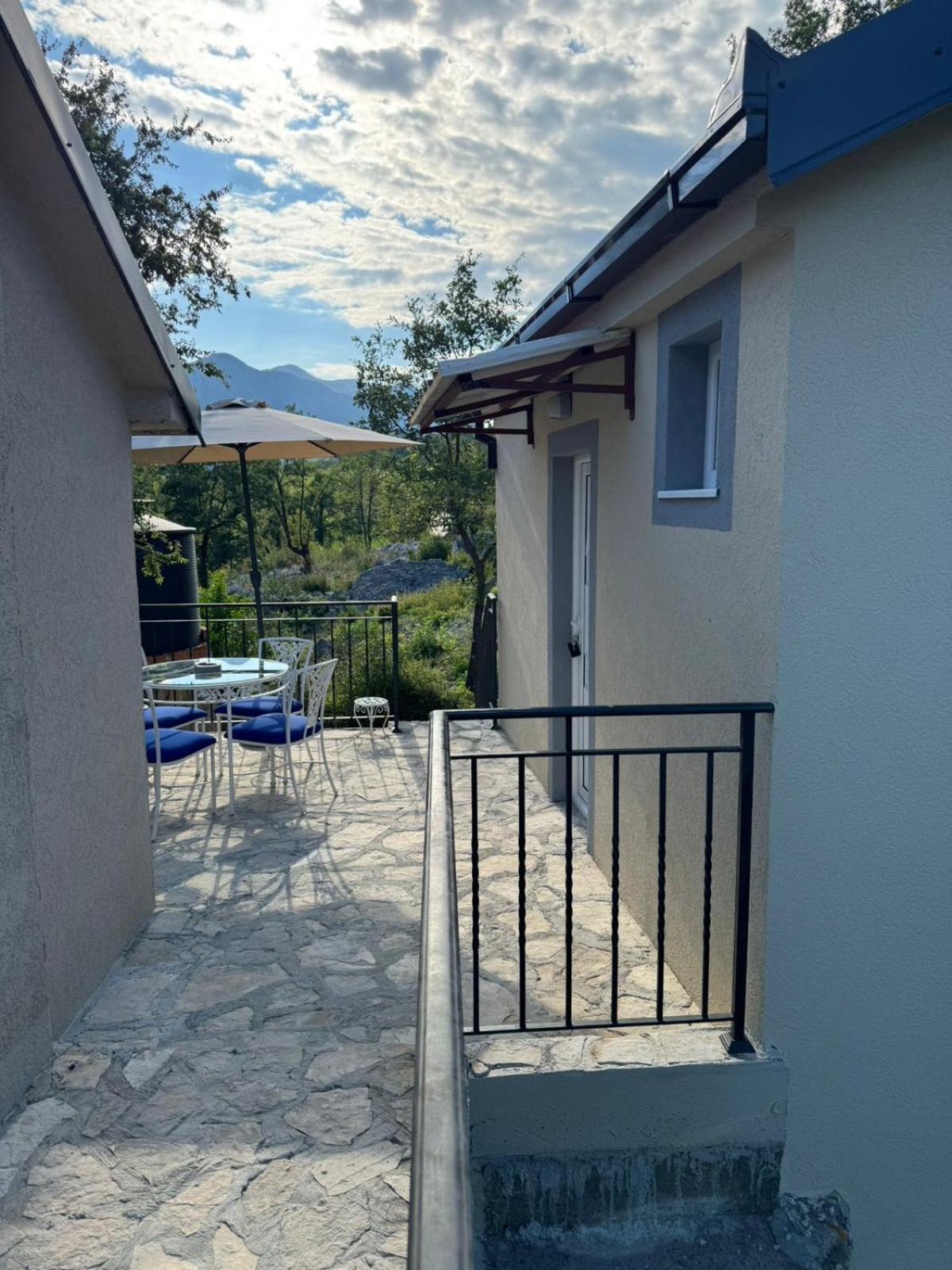 Villagio Virpazar Exterior photo